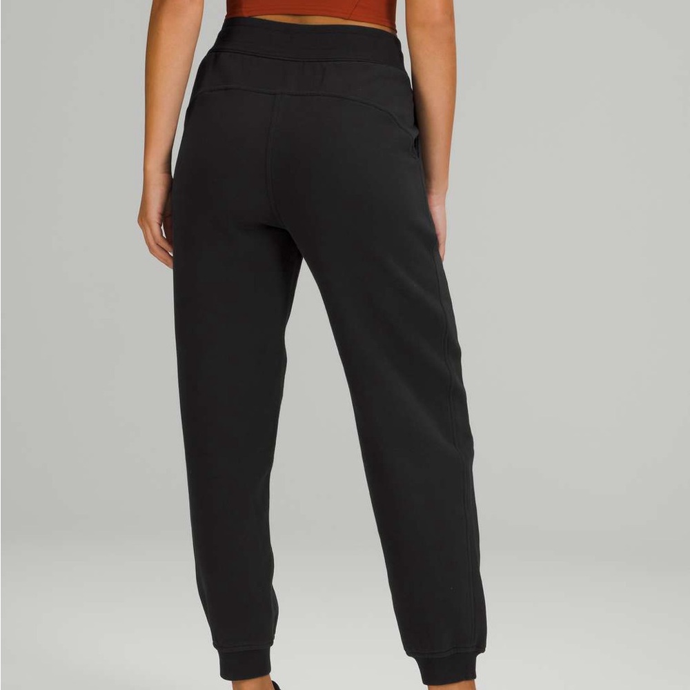 Lululemon Scuba Relaxed High-Rise Jogger